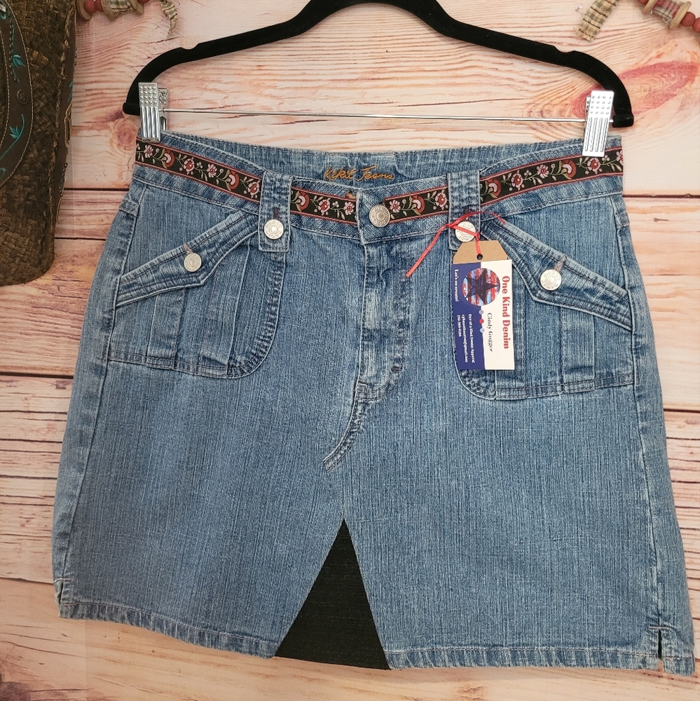 UPCYCLED HANDMADE " Kikit Jeans" Fun Summer Denim Skirt!